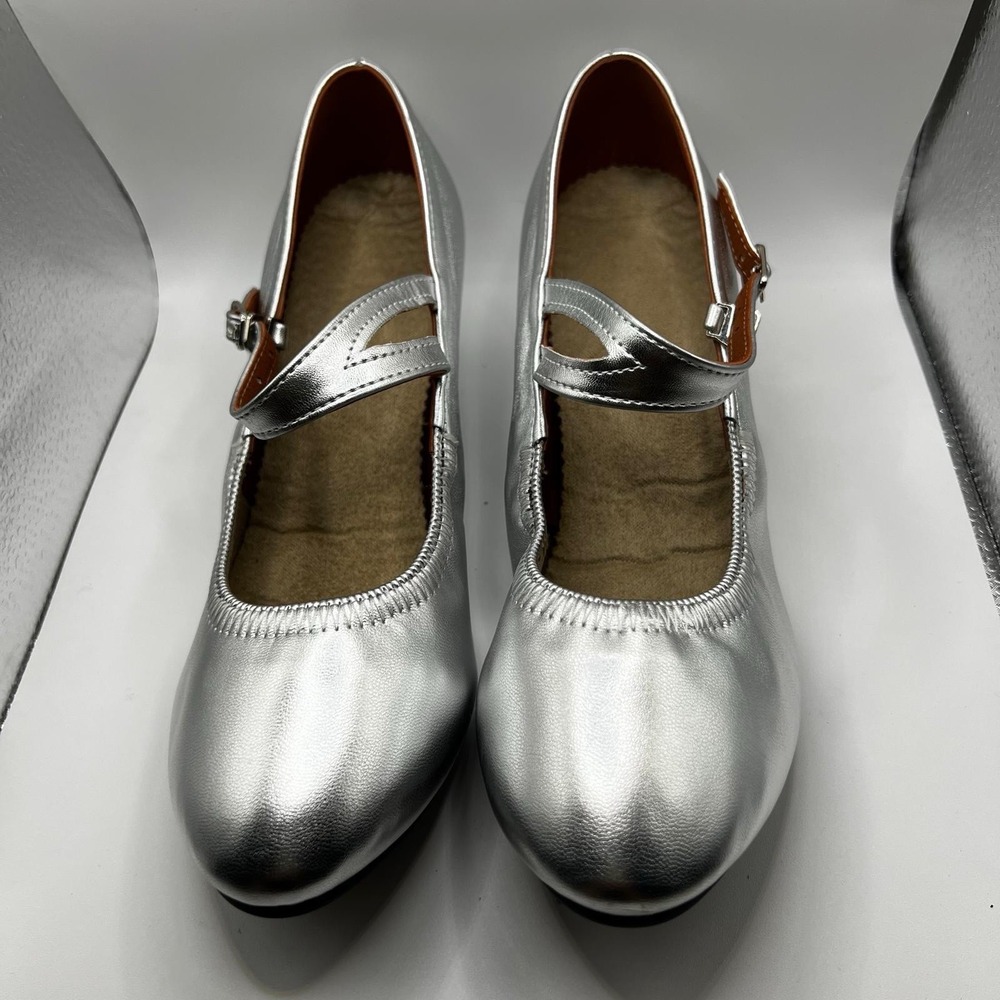 NEW Dance And Sway Women's Size 8 Silver Shoes Heel